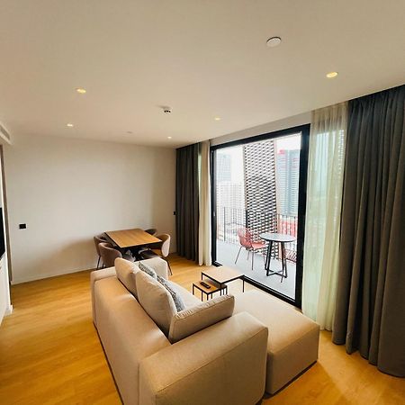 Tembo Barcelona Hotel ซานต์อาเตรียเดเบซอซ ภายนอก รูปภาพ